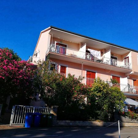 Apartmani Leon Biograd Na Moru Extérieur photo