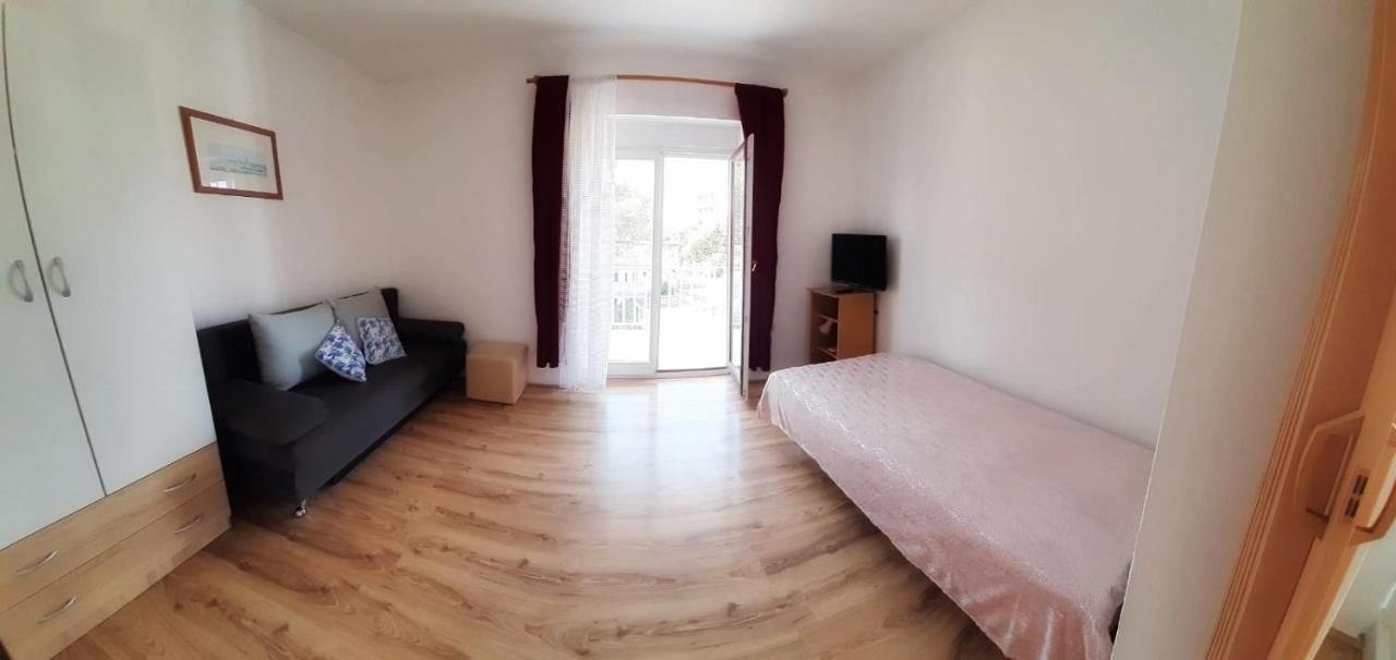 Apartmani Leon Biograd Na Moru Extérieur photo