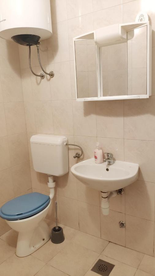 Apartmani Leon Biograd Na Moru Extérieur photo